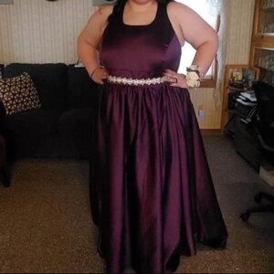 size 18 purple prom dress like new